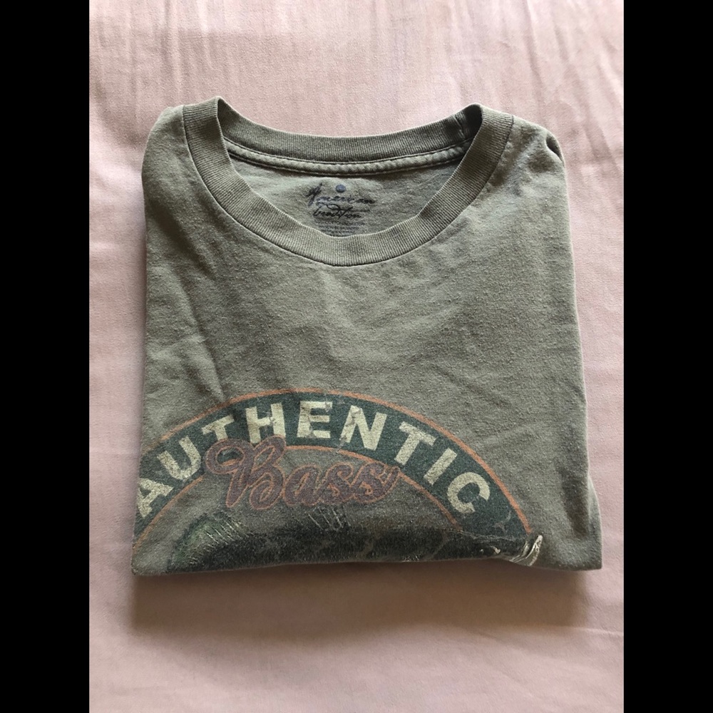 5/$25 cropped fishing shirt